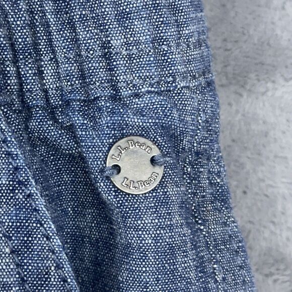 L.L. Bean Lakewashed Dock Shorts Womens Size 4 Blue Chambray Favorite Fit - Picture 3 of 10